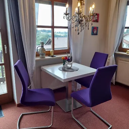 Lucky Luggi In Bad Griesbach Apartment